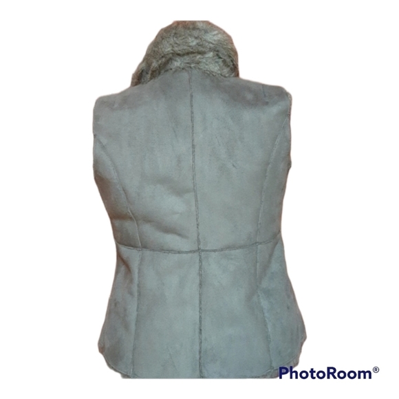 FEVER Reversible Vest - Picture 2 of 6